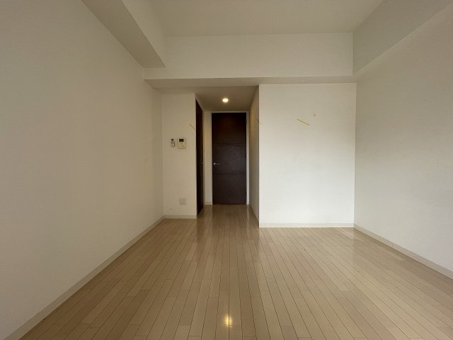 その他部屋・スペース　開放的な寝室です