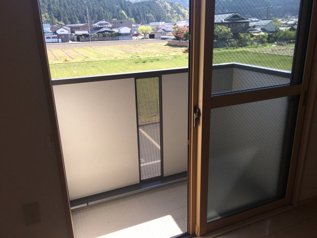 バルコニー　広々としたバルコニーです！