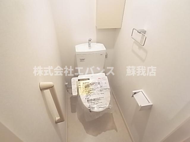 トイレ　落ち着いたトイレです