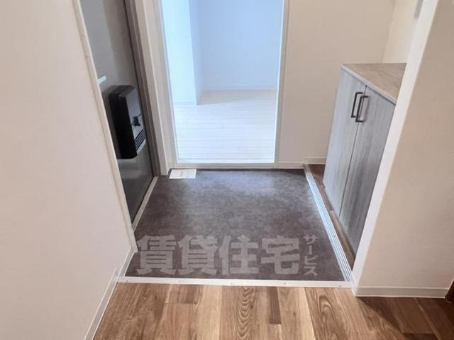 グランディア逆瀬川壱番館の玄関写真