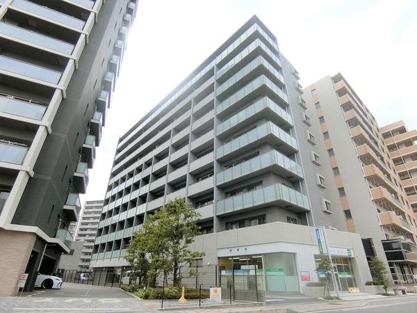 建物外観　免震マンション