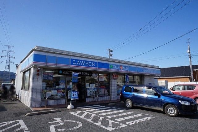 コンビニ　ローソン直方新入店（コンビニ）まで500m