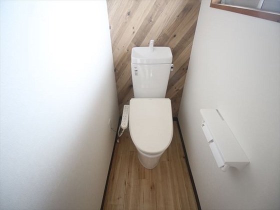 トイレ　※別部屋の写真です