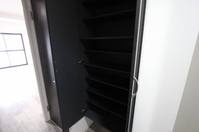 玄関　靴もたくさん入りますね