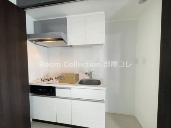 キッチン　※同物件他部屋写真 反転の場合有