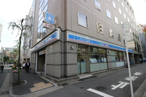 コンビニ　ローソン 新橋五丁目店（コンビニ）まで179m