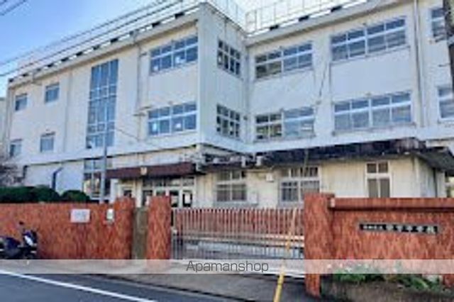 中学校　安方中学校（中学校）まで283m