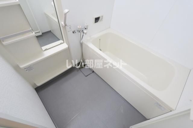 ＪＲ宇都宮線 宇都宮駅 バス乗車時間：15分 最寄りバス停で下車 徒歩4分 3階建 築19年の風呂写真