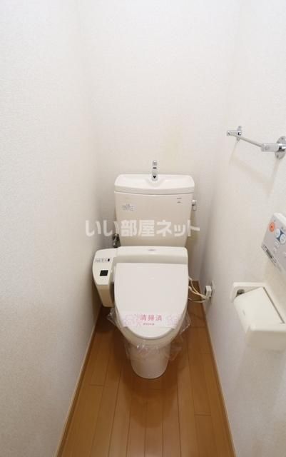 ＪＲ宇都宮線 宇都宮駅 バス乗車時間：15分 最寄りバス停で下車 徒歩4分 3階建 築19年のトイレ写真