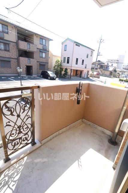 ＪＲ宇都宮線 宇都宮駅 バス乗車時間：15分 最寄りバス停で下車 徒歩4分 3階建 築19年の内装写真