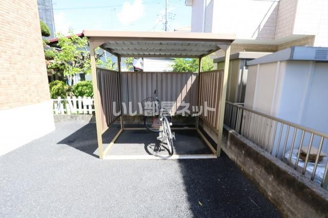 ＪＲ宇都宮線 宇都宮駅 バス乗車時間：15分 最寄りバス停で下車 徒歩4分 3階建 築19年の外観写真