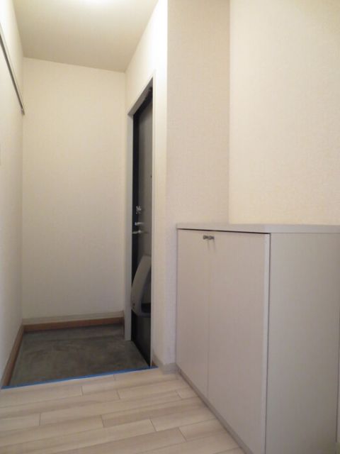 サンライズ吉永E棟の玄関写真