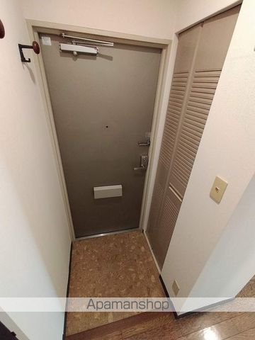 地下鉄谷町線 中崎町駅 徒歩5分 10階建 築35年の玄関写真
