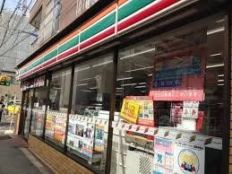 コンビニ　セブンイレブン大阪十三東1丁目店（コンビニ）まで400m