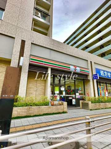 コンビニ　セブン－イレブン　横浜川辺町店（コンビニ）まで180m