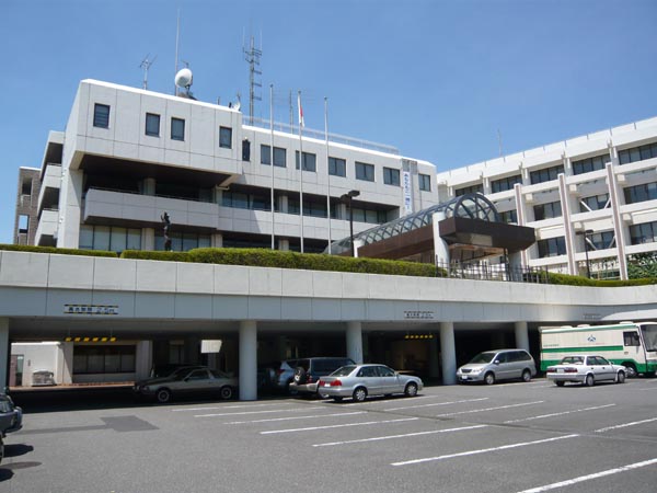 役所　多摩市役所（役所）まで968m