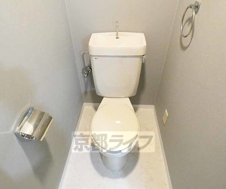 京阪本線 東福寺駅 徒歩3分 7階建 築39年のトイレ写真