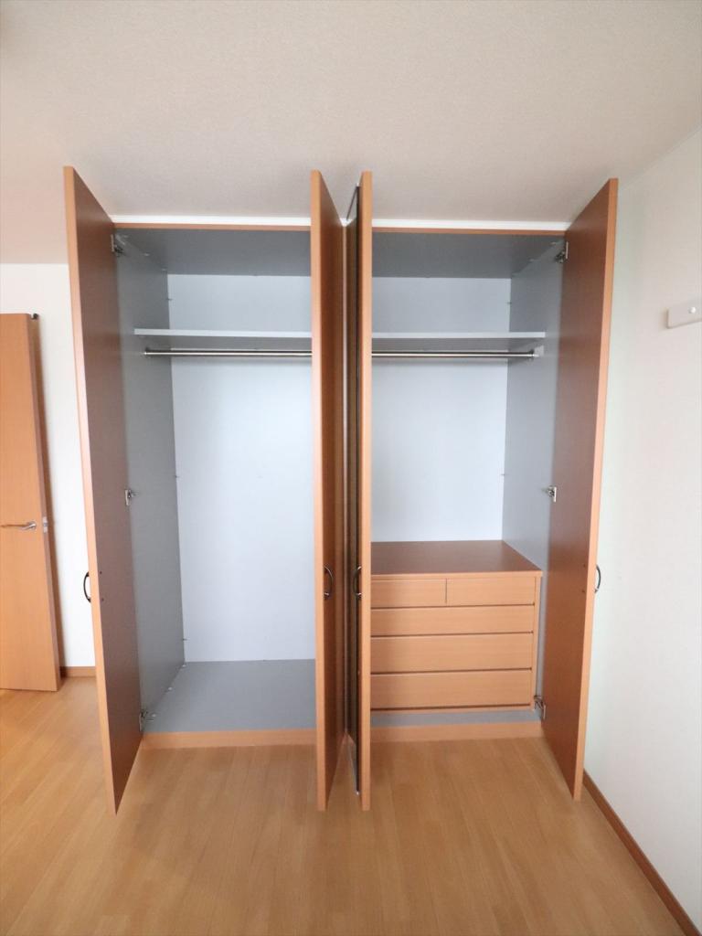 収納　クローゼット収納