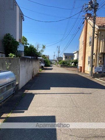 その他　前面道路（その他）まで0m