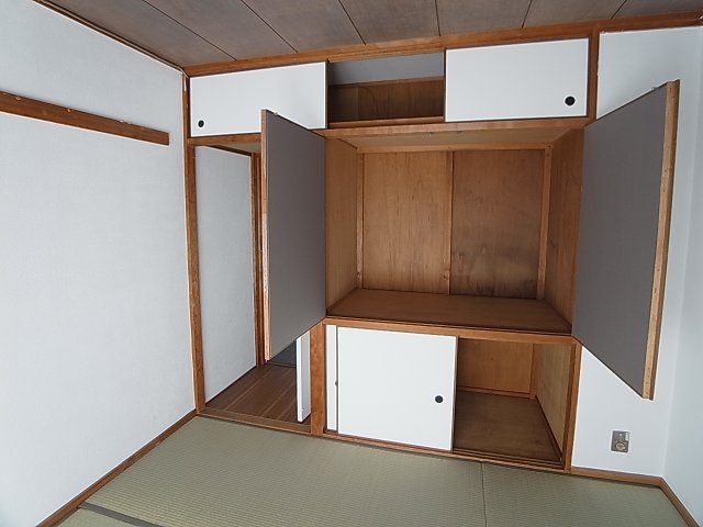 神陵台北住宅69号棟の内装写真