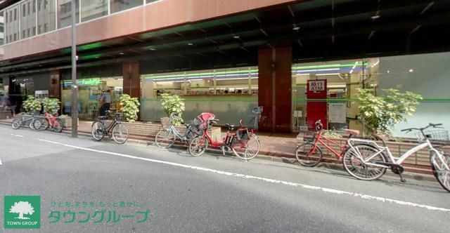 コンビニ　ファミリーマート銀座六丁目店（コンビニ）まで265m