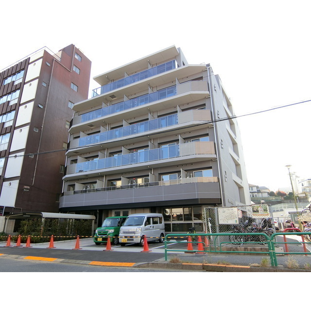 東京メトロ丸ノ内線 中野富士見町駅 徒歩1分 6階建 築8年の外観写真