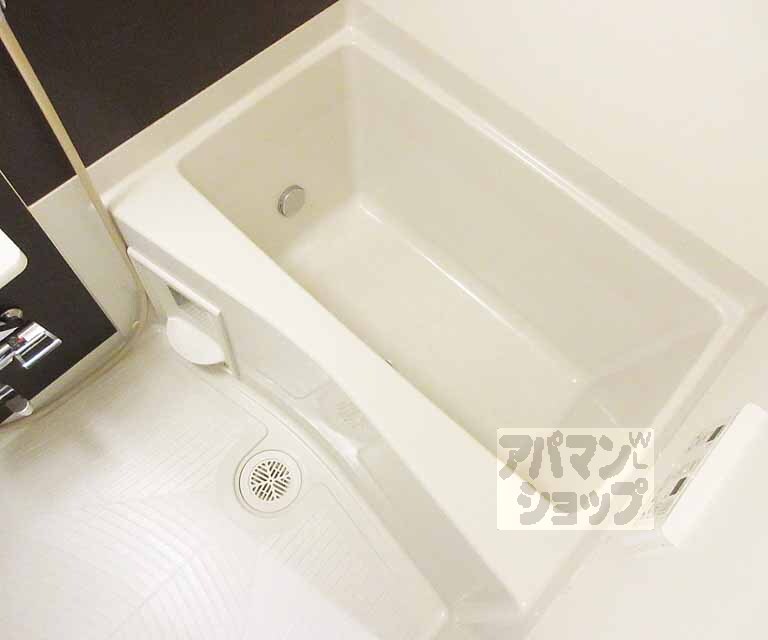 バス・シャワールーム　広々としたお風呂です！