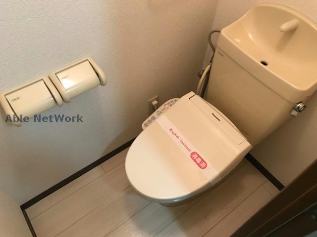 碧南市 2階建 築28年のトイレ写真