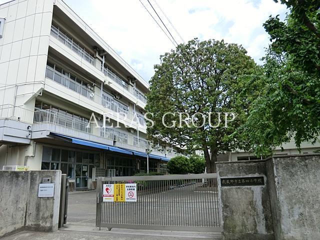 小学校　武蔵野市立第四小学校（小学校）まで1011m