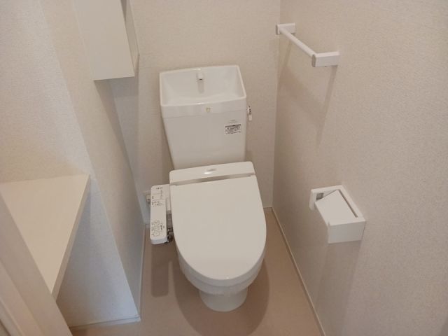 シャロッツのトイレ写真