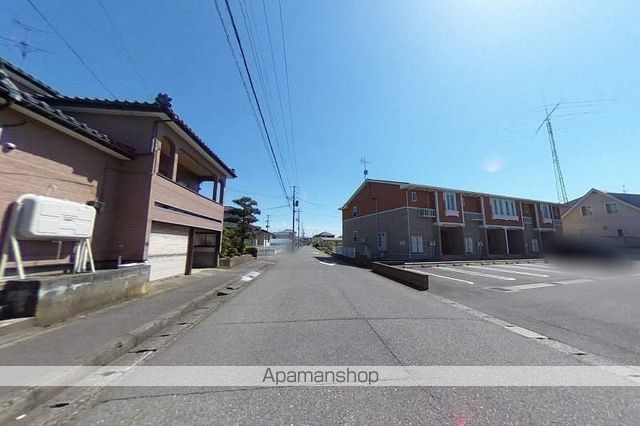 その他　周辺道路（その他）まで0m