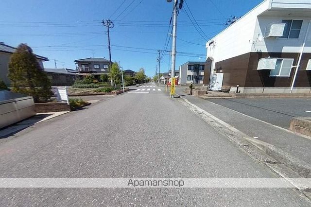 その他　周辺道路（その他）まで0m