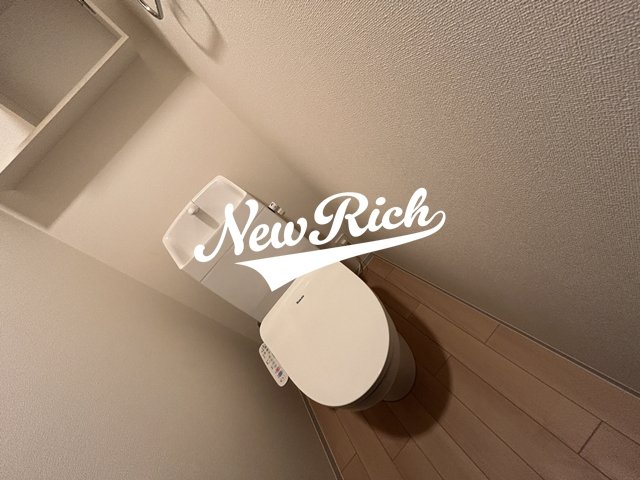 ＪＲ両毛線 新前橋駅 徒歩10分 2階建 築4年のトイレ写真