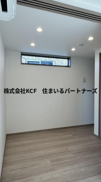 居室・リビング　コンパクトで使いやすい洋室です