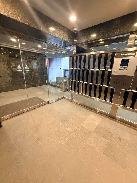 エントランス　オートロック