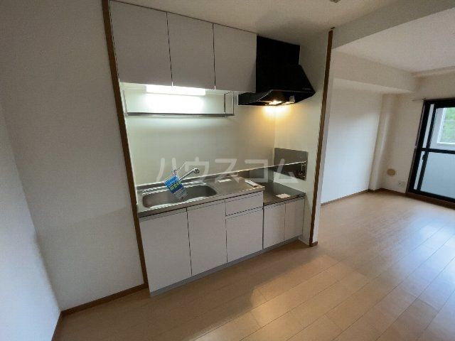 ラ・フォーレ春日のキッチン写真