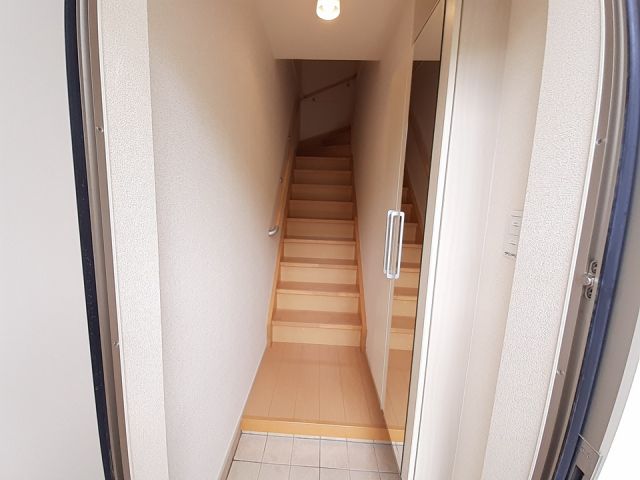 サザンクレメントJIIの玄関写真