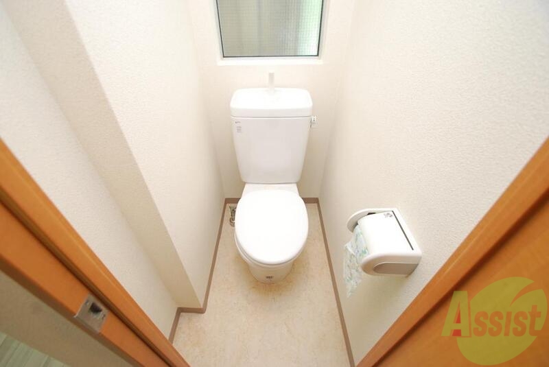 トイレ　キレイに清掃されたトイレは清潔感がり気分もよくなります。
