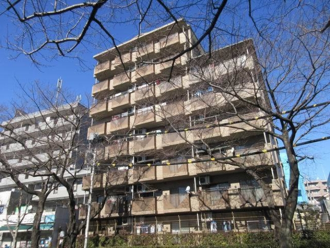 都営大江戸線 光が丘駅 徒歩9分 築28年