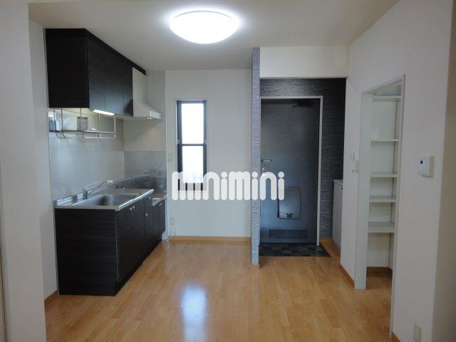 ヴァンテVの居間写真