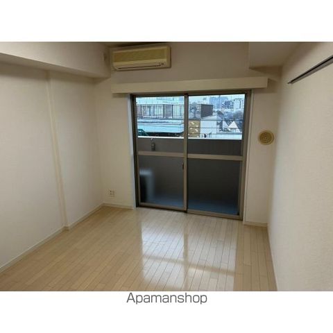 メインステージ大井町の居間写真