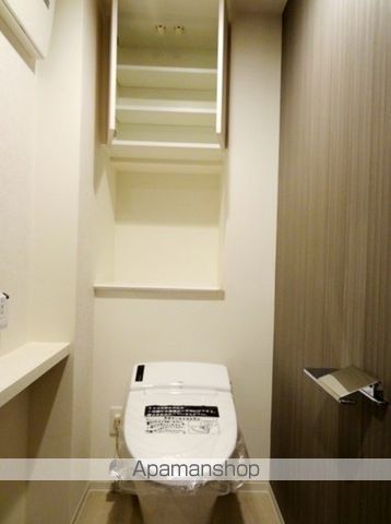 湘南新宿ライン宇須 渋谷駅 徒歩8分 4階建 築10年のトイレ写真