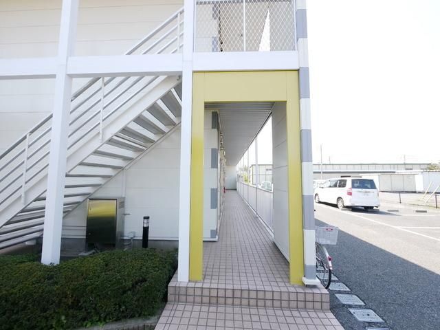 レオパレスグレイスの外観写真