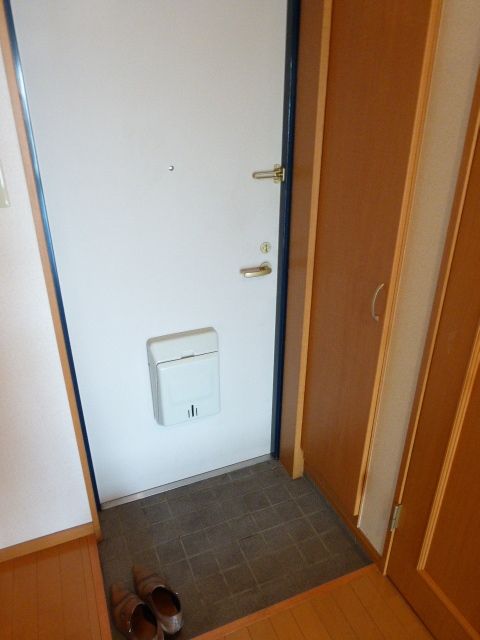 アヴィニティー調布南の玄関写真
