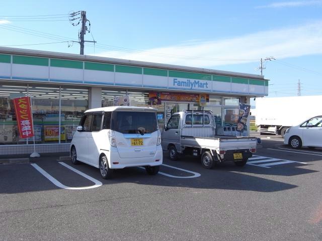 コンビニ　ファミリーマート輪之内町店（コンビニ）まで1578m