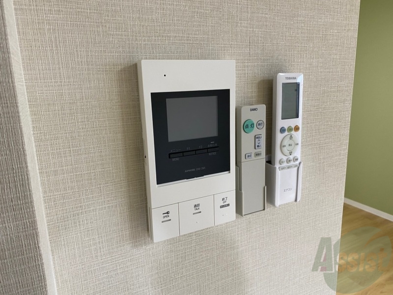 セキュリティ　ＴＶモニター付インターホンです。来客者の顔が見えるので安心！