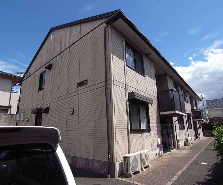 エスポアール稲荷の外観写真