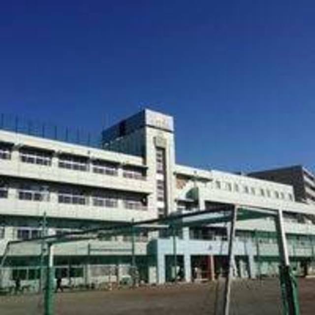 中学校　杉並区立杉森中学校（中学校）まで282m