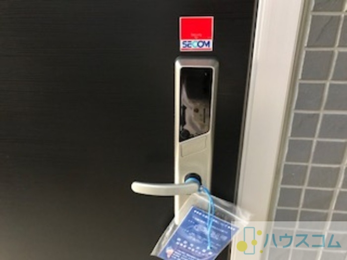 Vent Vert千里丘の玄関写真