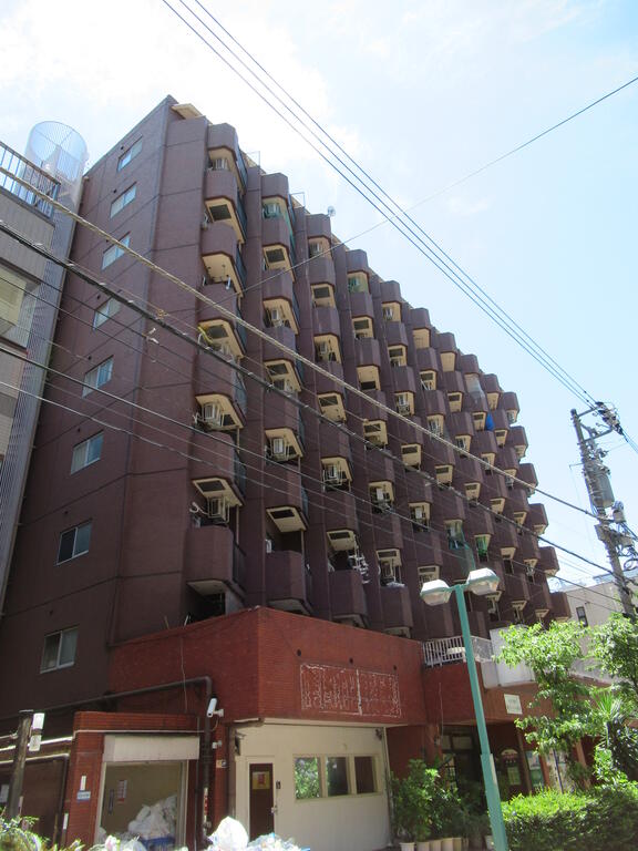 セザール伊勢佐木